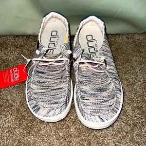 Hey Dudes Size 7 Women’s